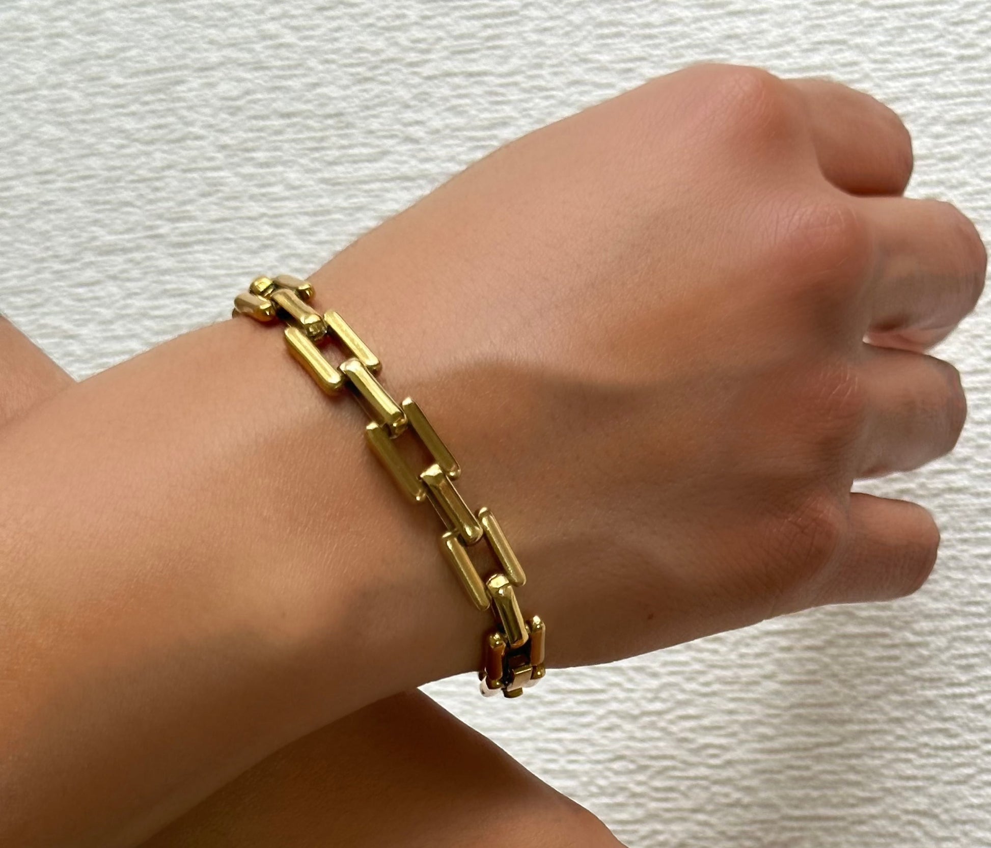 Model wears Diosa bracelet